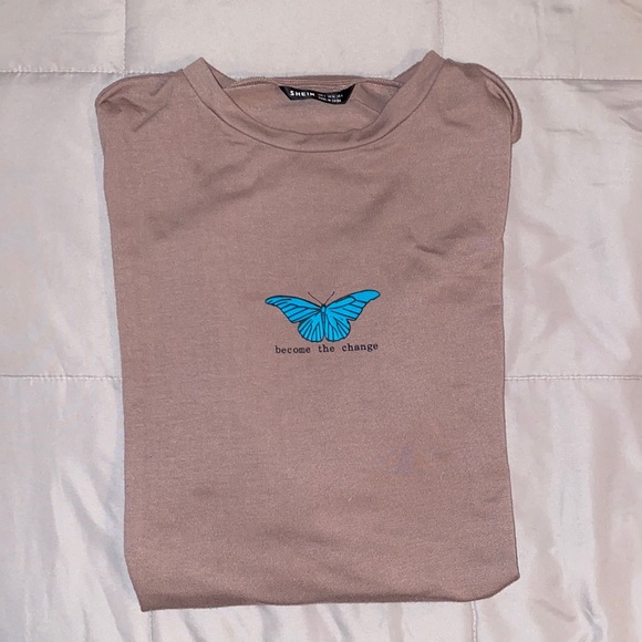 Shein T - Shirt - Picture 1 of 1